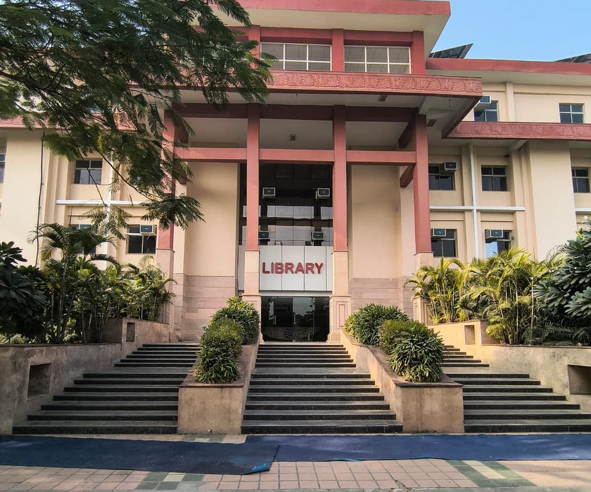 Invertis University Bareilly Academic photo 14